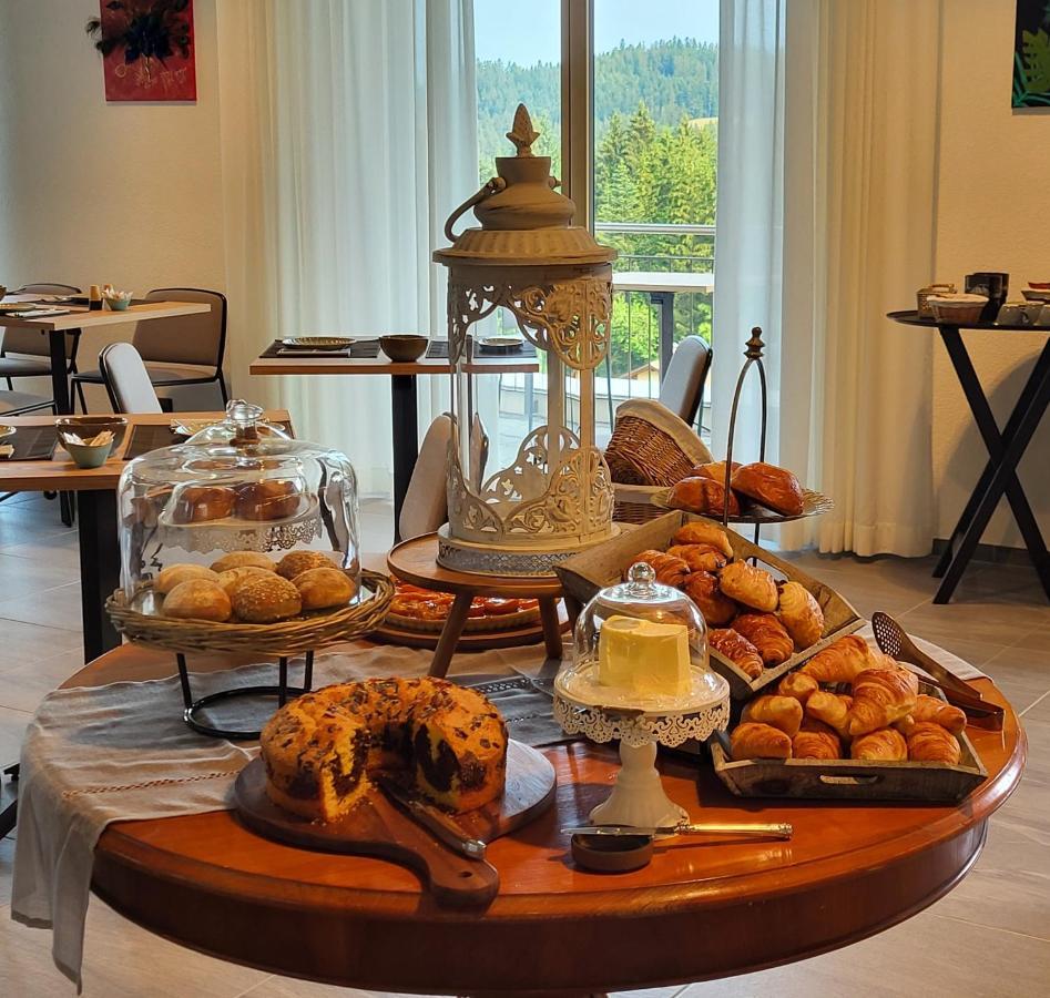 Boutique Hotel Corbetta - Spa 60M2 - La Montagne A 5 Minutes De L'Autoroute A12 Aux Paccots Sur Montreux - Nouveau Loft Familial - Profitez Du Lac Leman Et Des Montagnes En Meme Temps Les Paccots Exterior photo